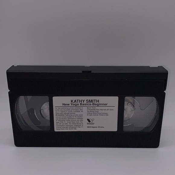 Kathy Smith New Yoga Basics Beginner VHS Video Fitness Exercise - Picture 7 of 9